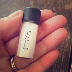 MAC Eye Glitter